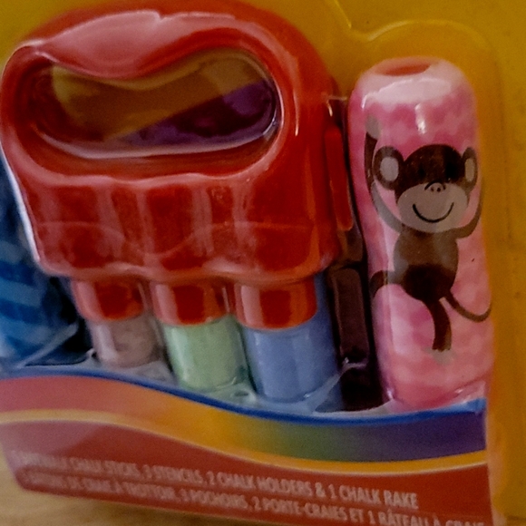 NEW Playskool Chalk Activity Set - Picture 3 of 16